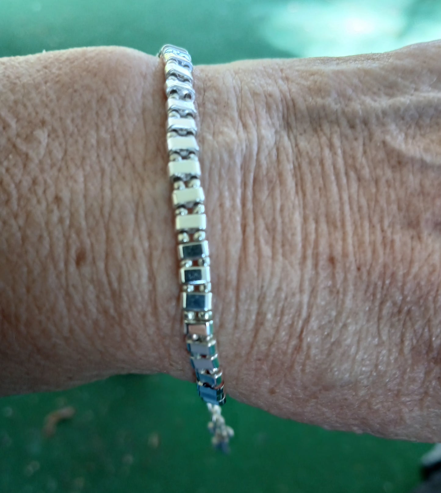 Multi size Tila single row