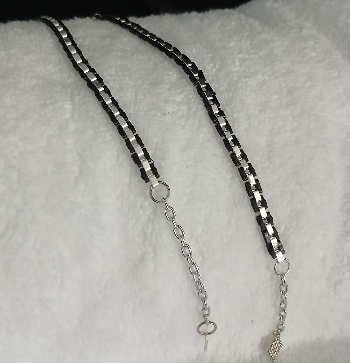 Multi size Tila single row